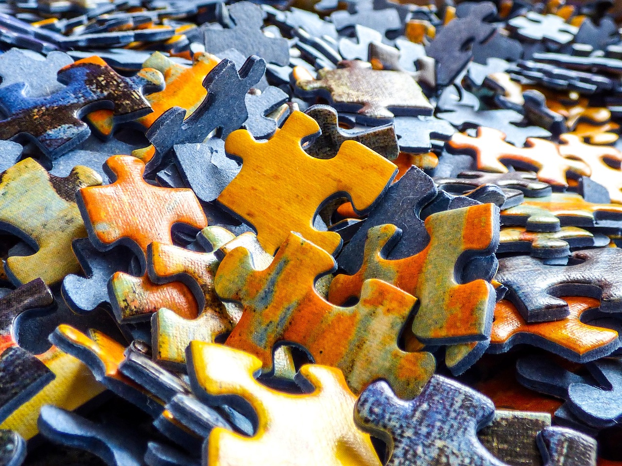 jigsaw puzzle manufacturers